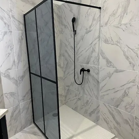 Διαμέρισμα La Maison De Julia Bleute Μεντόν