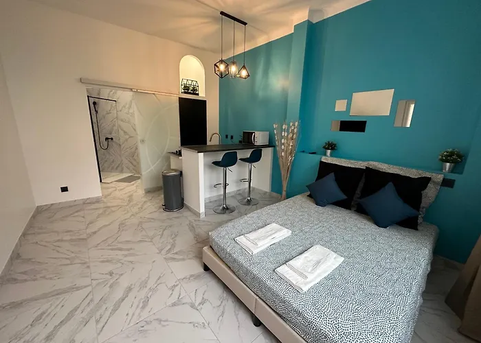 La Maison De Julia Bleute